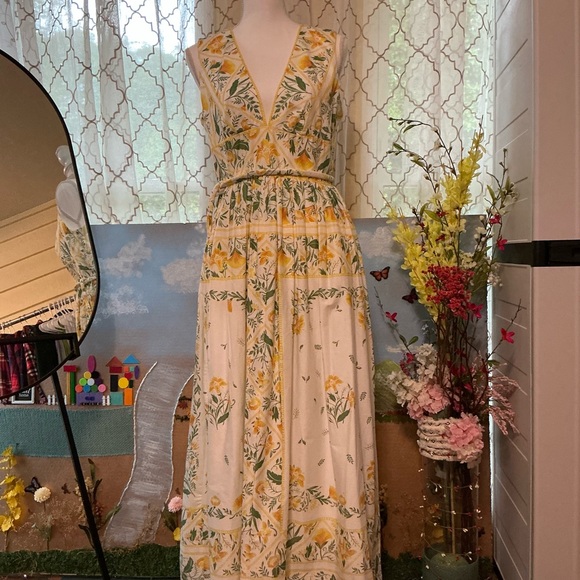 ANTONIO MELANI Dresses & Skirts - ANTONIO MELANI Yellow Floral Maxi Dress